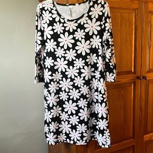 Lulu-B daisy print dress!